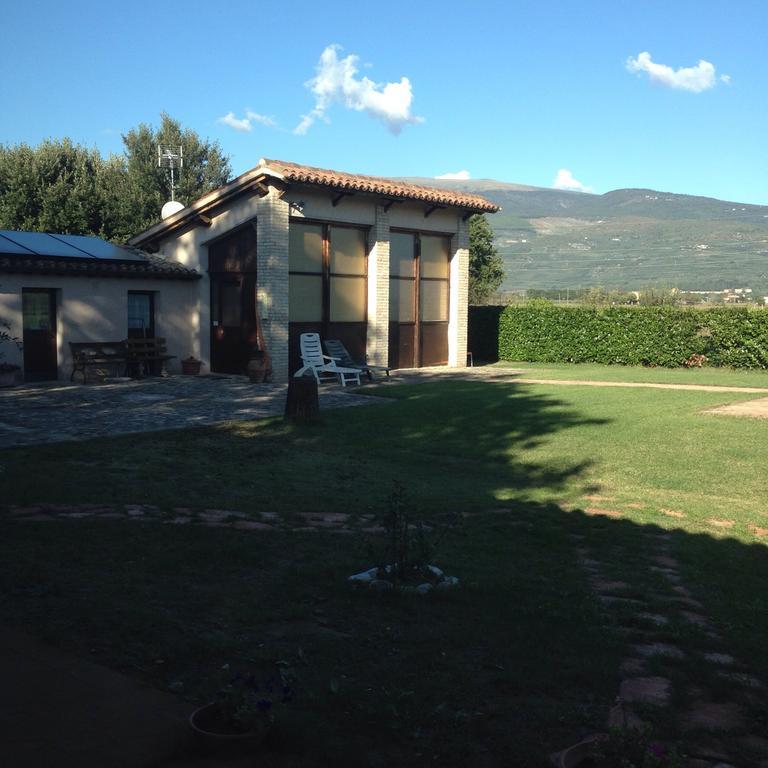 Le Ghiande Guest House Spello Exterior photo